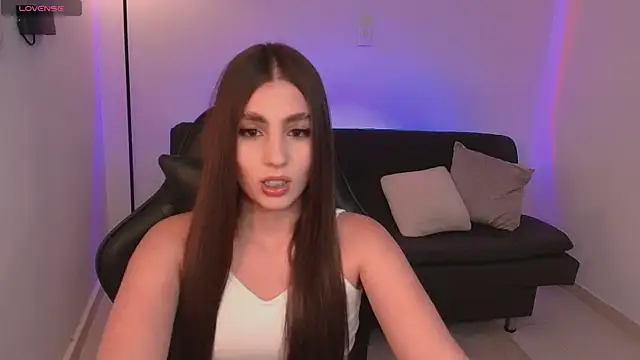 Snapshot of DolcieElliot chatting on October 17, 8:00 pm DolcieElliot online show from October 17, 8:00 pm