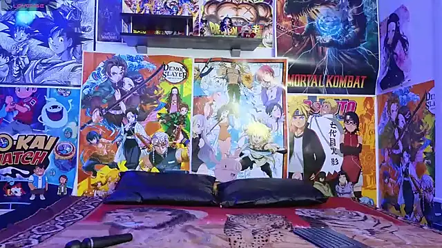 Snapshot of ling_ling24 chatting on January 9, 3:26 am ling ling24 online show from January 9, 3:26 am