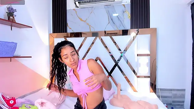 amberr sweett69 online show from January 30, 6:43 pm