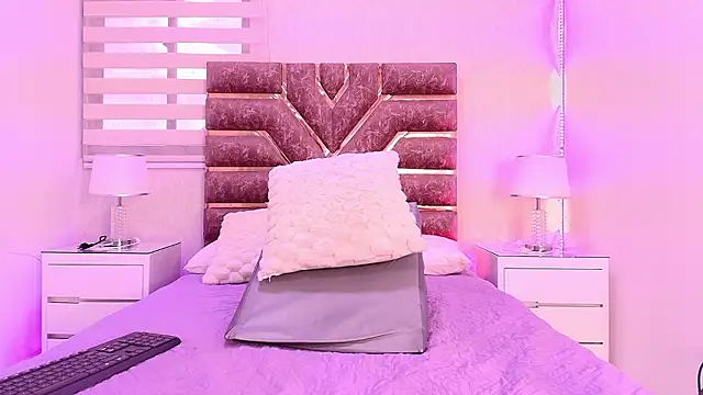 nata luna online show from March 20, 7:30 pm