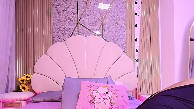 nata luna online show from April 20, 7:15 pm