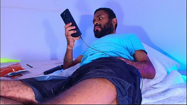 KaelMoreau online show from December 14, 10:14 pm