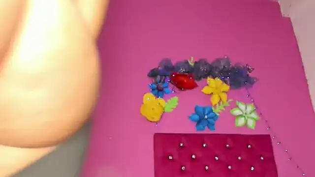 DIORA Latina online show from December 13, 3:49 am