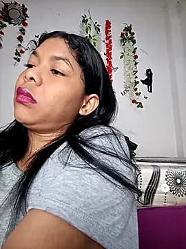 DIORA Latina online show from October 8, 1:20 pm