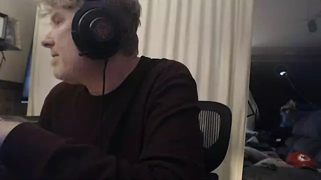 BrisonChase online show from March 9, 8:51 am