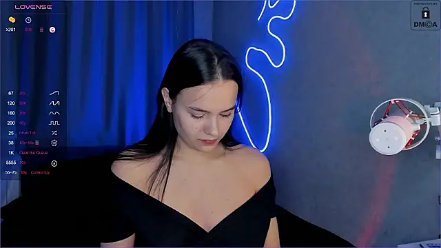 Snapshot of _Sweetie_ chatting on December 7, 12:35 pm Sweetie online show from December 7, 12:35 pm