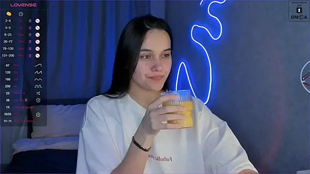 Snapshot of _Sweetie_ chatting on January 23, 5:10 pm Sweetie online show from January 23, 5:10 pm