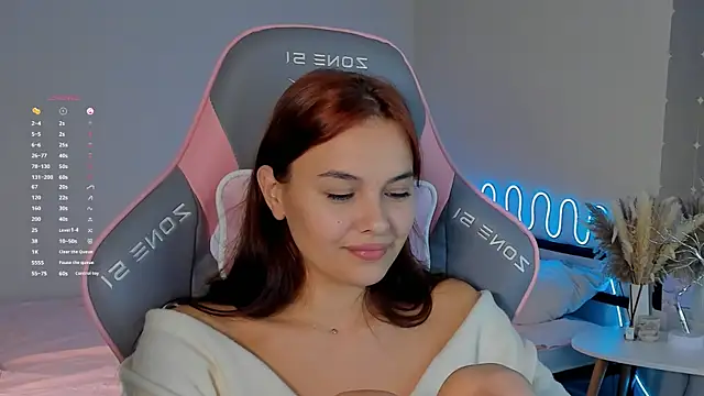 Snapshot of _Sweetie_ chatting on September 10, 1:33 pm Sweetie online show from September 10, 1:33 pm