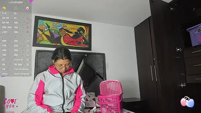 Vahiolet smith online show from November 5, 3:28 am