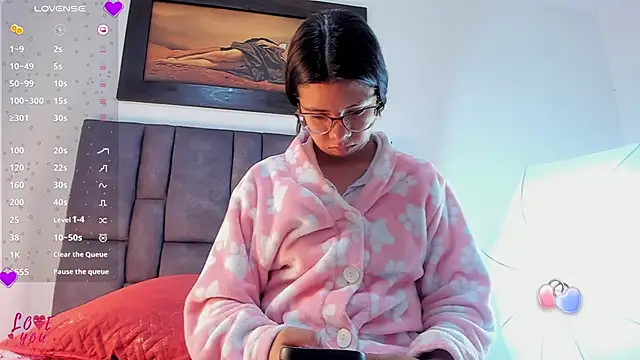 Vahiolet smith online show from February 27, 3:17 am