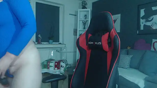 EiskalterEngel74 online show from December 8, 7:11 pm