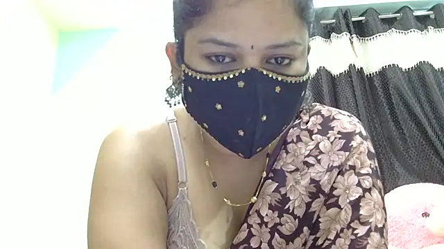 Snapshot of payal_sharma1 chatting on May 16, 5:48 am payal sharma1 online show from May 16, 5:48 am