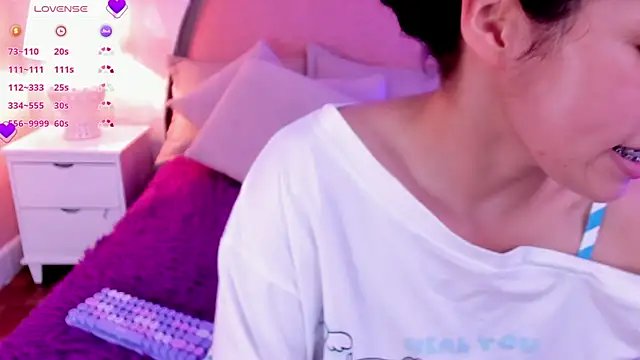 angeline teen online show from April 22, 2:29 pm