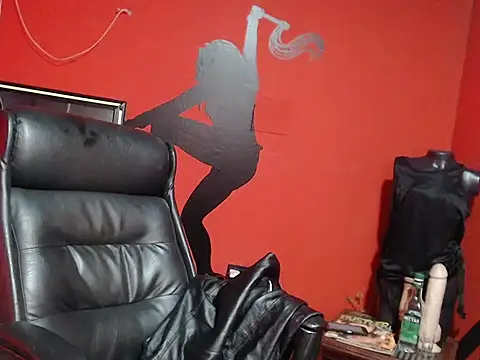 KLOE PIELL online show from March 7, 8:39 pm