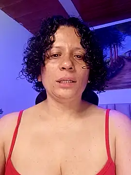 Snapshot of Daneshka_naughty chatting on September 27, 11:54 pm Daneshka naughty online show from September 27, 11:54 pm