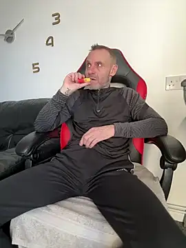 bigkeven4 online show from January 7, 1:46 pm