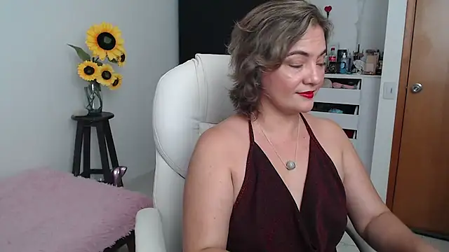 Ghada milf online show from December 25, 9:33 pm