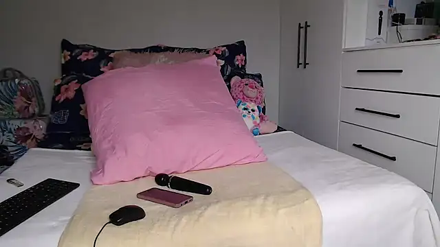 Amberbela online show from November 5, 6:57 am