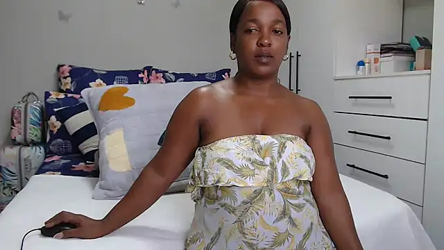 Snapshot of Amberbela chatting on May 25, 11:27 am Amberbela online show from May 25, 11:27 am