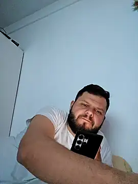 Snapshot of Rocky_ktm31 chatting on January 1, 5:55 pm Rocky ktm31 online show from January 1, 5:55 pm