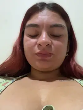 Snapshot of MiaLujan_ chatting on June 20, 10:18 am MiaLujan online show from June 20, 10:18 am