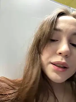 Snapshot of Peachy_Dream chatting on February 15, 8:11 pm Peachy Dream online show from February 15, 8:11 pm