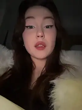 Peachy Dream online show from November 24, 6:18 pm