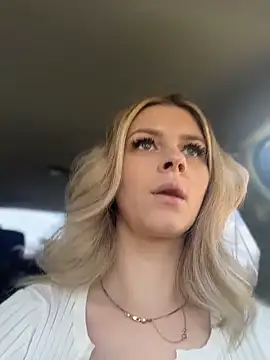 Love Bri online show from March 22, 10:40 am