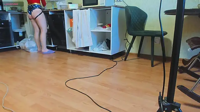 Snapshot of Queen_Sport chatting on February 20, 9:44 am Queen Sport online show from February 20, 9:44 am