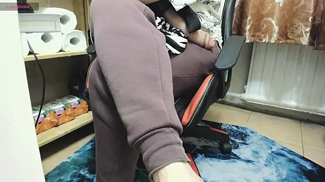 Snapshot of Queen_Sport chatting on September 20, 2:01 am Queen Sport online show from September 20, 2:01 am