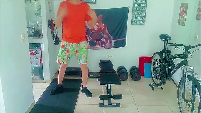 Snapshot of Andy_gray chatting on May 27, 12:24 pm Andy gray online show from May 27, 12:24 pm