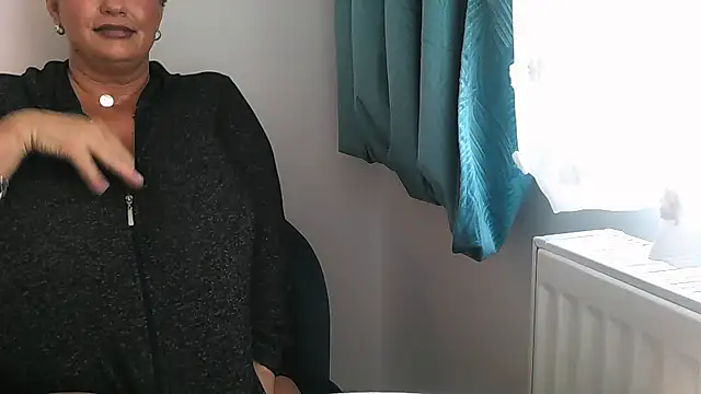 hotsierra4u online show from October 22, 11:43 am