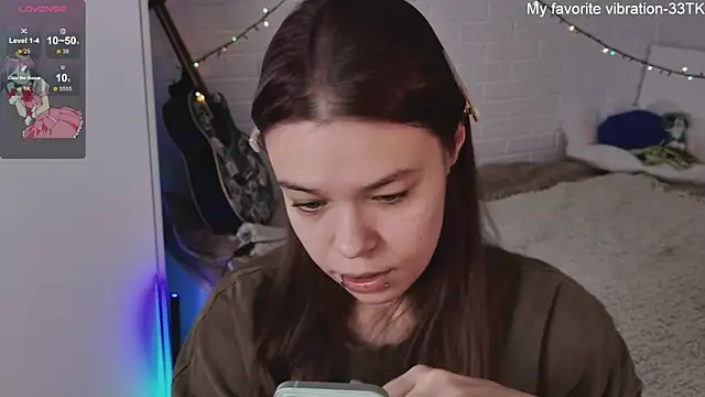 ValBae online show from December 30, 12:42 pm