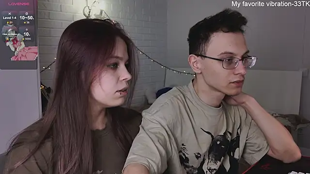 ValBae online show from December 30, 9:50 pm