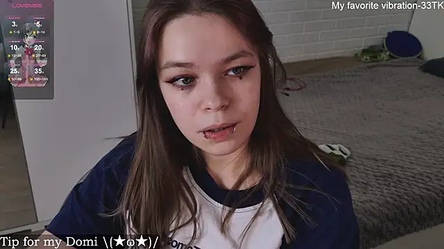 ValBae online show from February 10, 4:58 pm