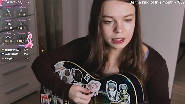 Snapshot of ValBae chatting on March 18, 6:48 pm ValBae online show from March 18, 6:48 pm