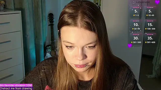 Snapshot of ValBae chatting on September 27, 7:52 pm ValBae online show from September 27, 7:52 pm