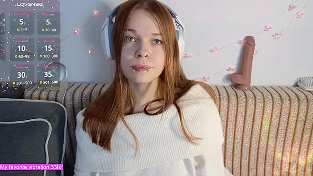 Snapshot of ValBae chatting on November 29, 9:40 pm ValBae online show from November 29, 9:40 pm