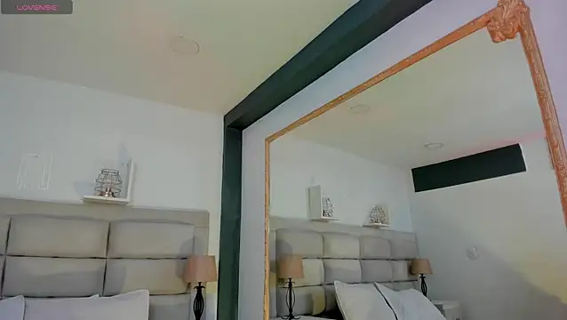 Snapshot of ailynBlaze chatting on January 6, 2:03 pm ailynBlaze online show from January 6, 2:03 pm