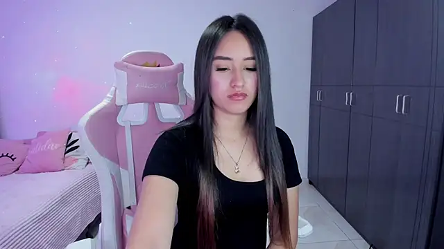 Tinylottie online show from November 3, 11:48 pm