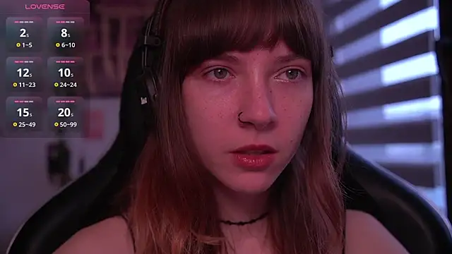 juliapie online show from December 5, 8:45 am