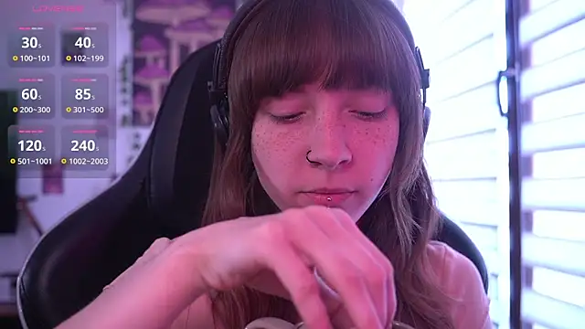 juliapie online show from April 29, 10:08 am