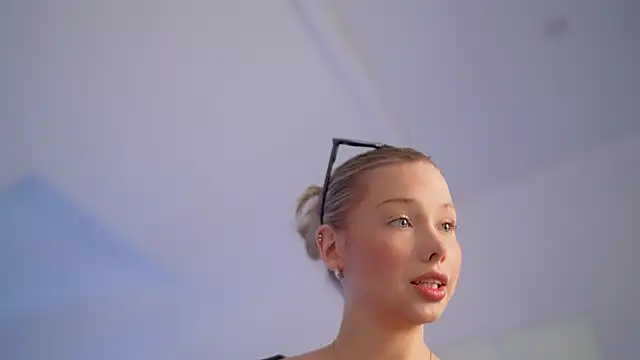 Snapshot of april_blush chatting on January 29, 3:15 pm april blush online show from January 29, 3:15 pm