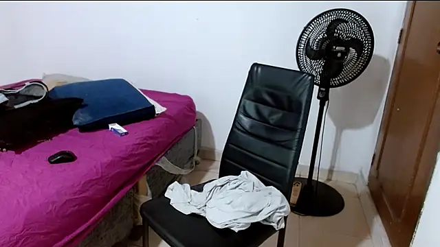 BrandonStond online show from April 20, 3:20 am