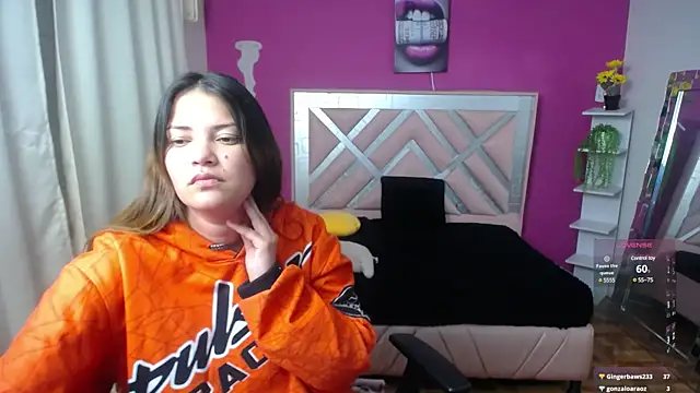 brithany smiith  online show from December 28, 5:23 am