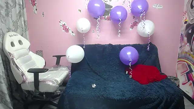 brithany smiith  online show from January 17, 10:55 am