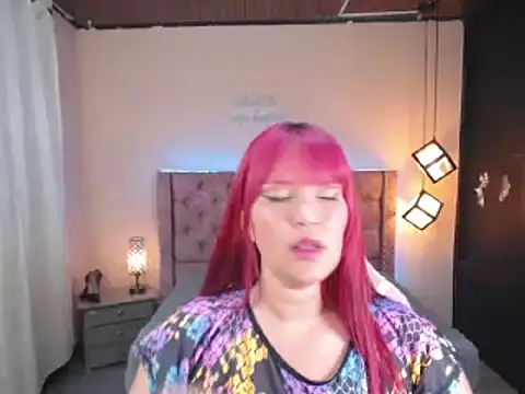 brithany smiith  online show from March 5, 3:29 am