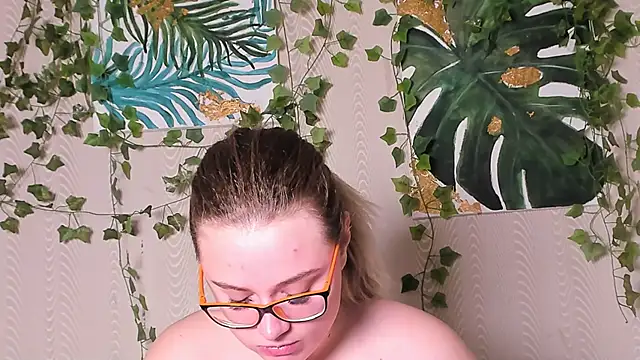 Seductive She Wolf online show from October 8, 2:31 am