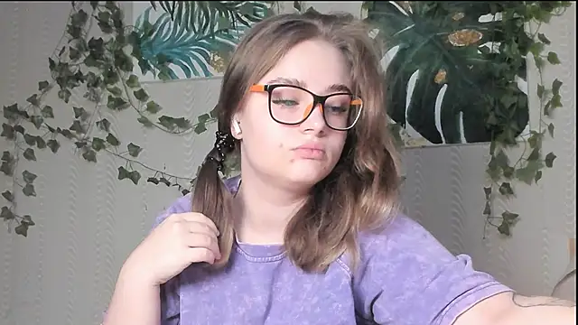 Seductive She Wolf online show from November 29, 3:20 am