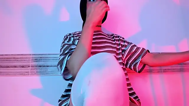 Snapshot of Sophia_Cambpell chatting on February 7, 1:11 pm Sophia Cambpell online show from February 7, 1:11 pm